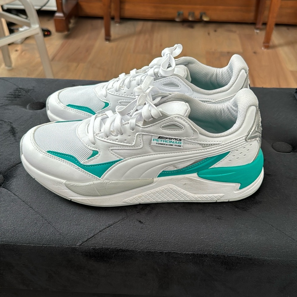 Men’s Puma Mercedes-AMG Petronas F1 Vis2K sneaker- size men’s US 11